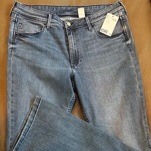 H&M Women's mini flare Bell Bottom Jeans in Faded Blue sz US 12